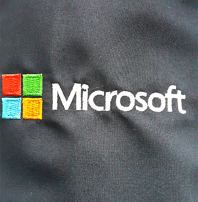 Đồng phục áo khoác của công ty Microsoft - hình 5 - zeeuni.com/may-ao-khoac-dong-phuc