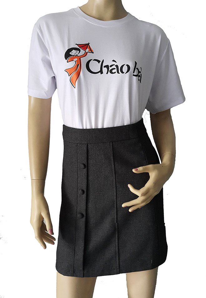 Áo thun đồng phục sự kiện Chào Bà với thiết kế cổ tròn cùng vải thun cotton 65 co giãn 4 chiều.