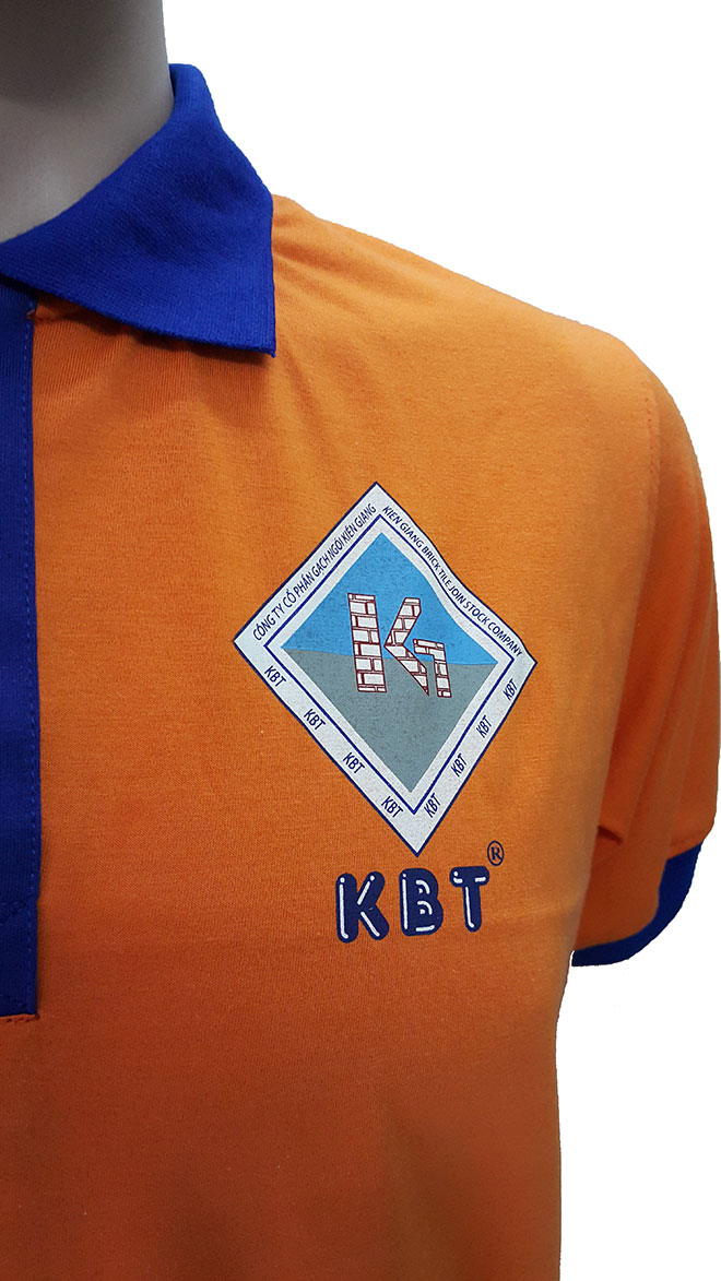 In logo 4 cm ngực trái trên áo thun đồng phục công nhân Gạch Ngói Kiên Giang.