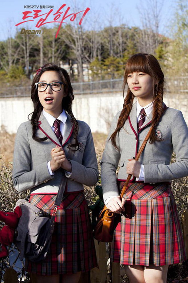 Những bộ đồng phục tuyệt đẹp trong Phim Hàn - Phần 1 - Dream High-5