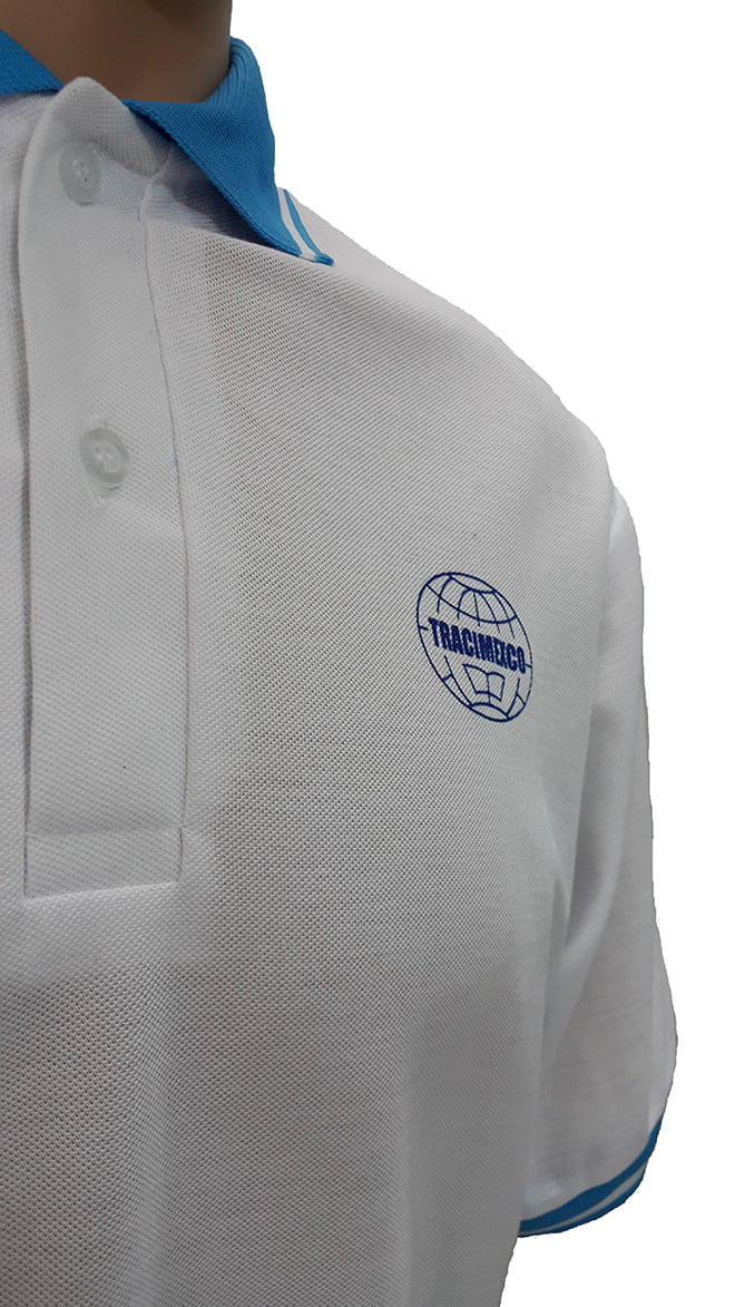 Áo đồng phục xuất khẩu lao động Tracimexco thiết kế bằng thun cá sấu PE co giãn 2 chiều màu trắng tinh, thiết kế áo cổ trụ tay bo mày xanh ya, áo in lụa. - hình 3
